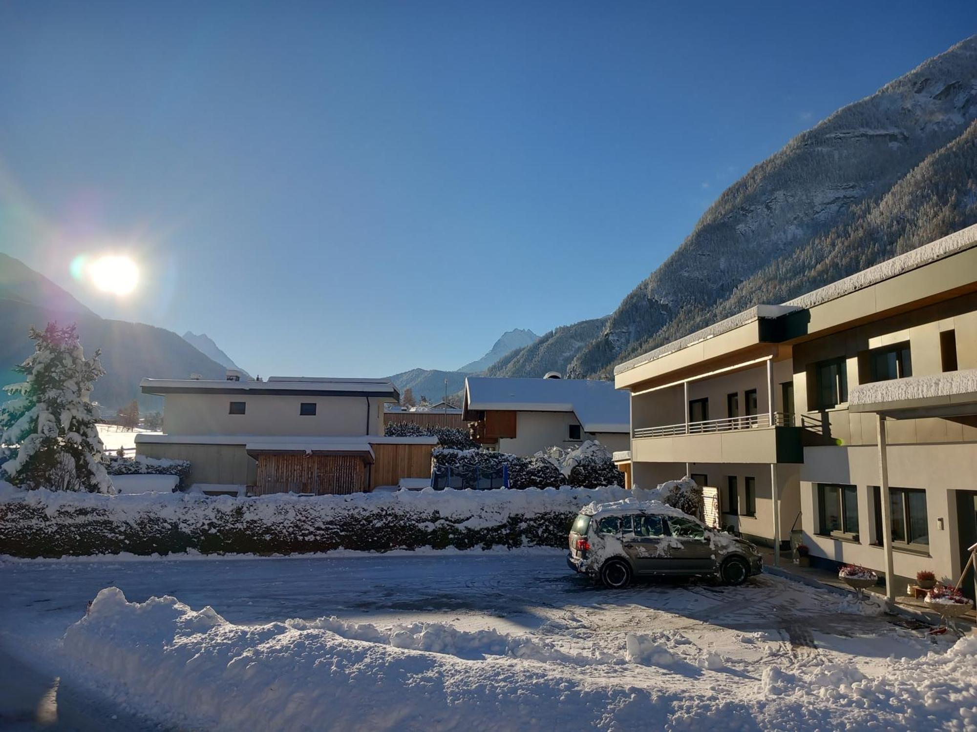 MyHome Apartments Umhausen Extérieur photo